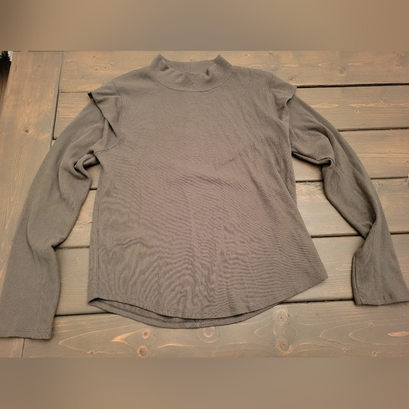 We the free green turtle neck size XL - Picture 3 of 3